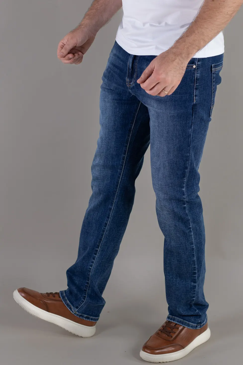 Blugi barbati albastru închis regular fit [9]