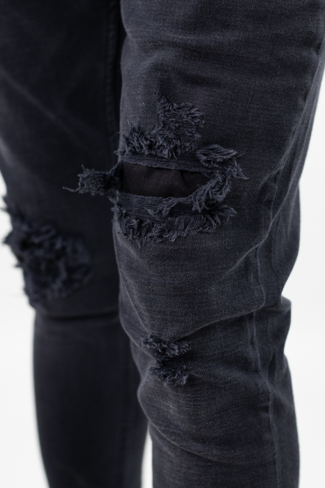 Blugi barbati skinny fit negri cu rupturi si accesoriu [5]