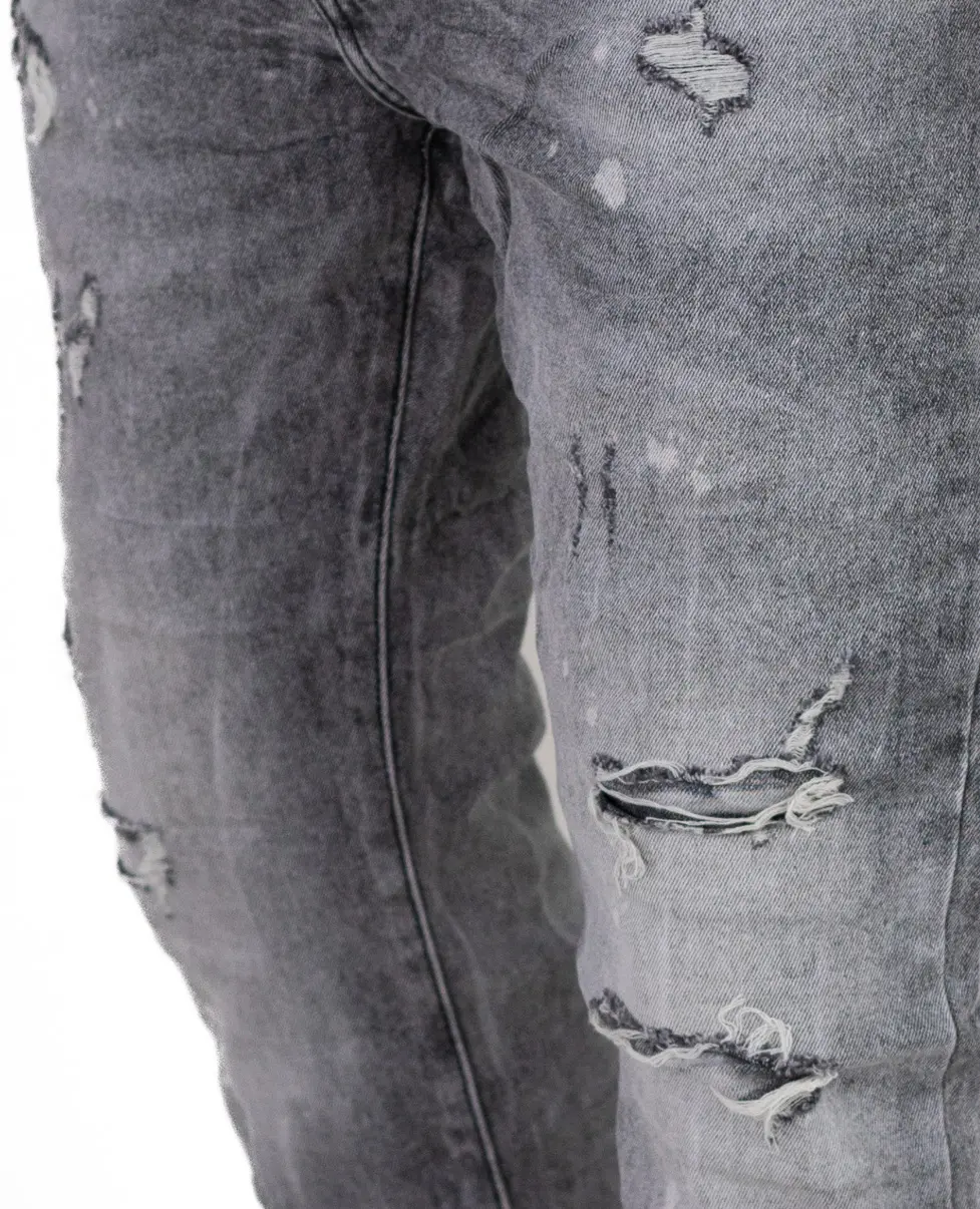 Blugi barbati slim fit gri cu rupturi si pete de vopsea [2]