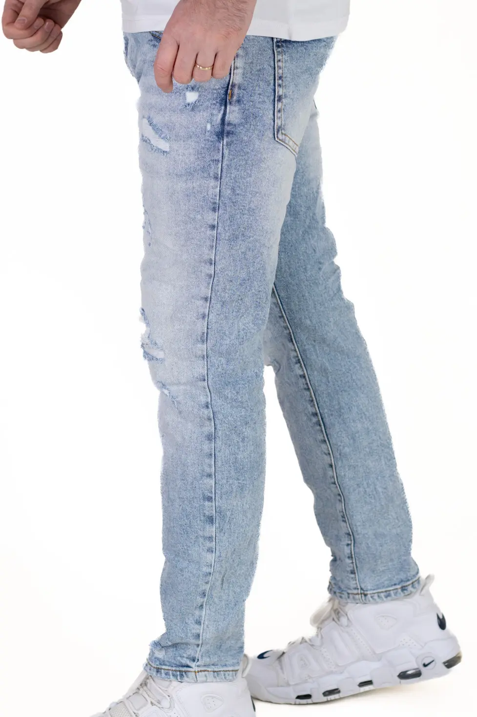 Blugi barbati slim fit deschisi cu rupturi [3]