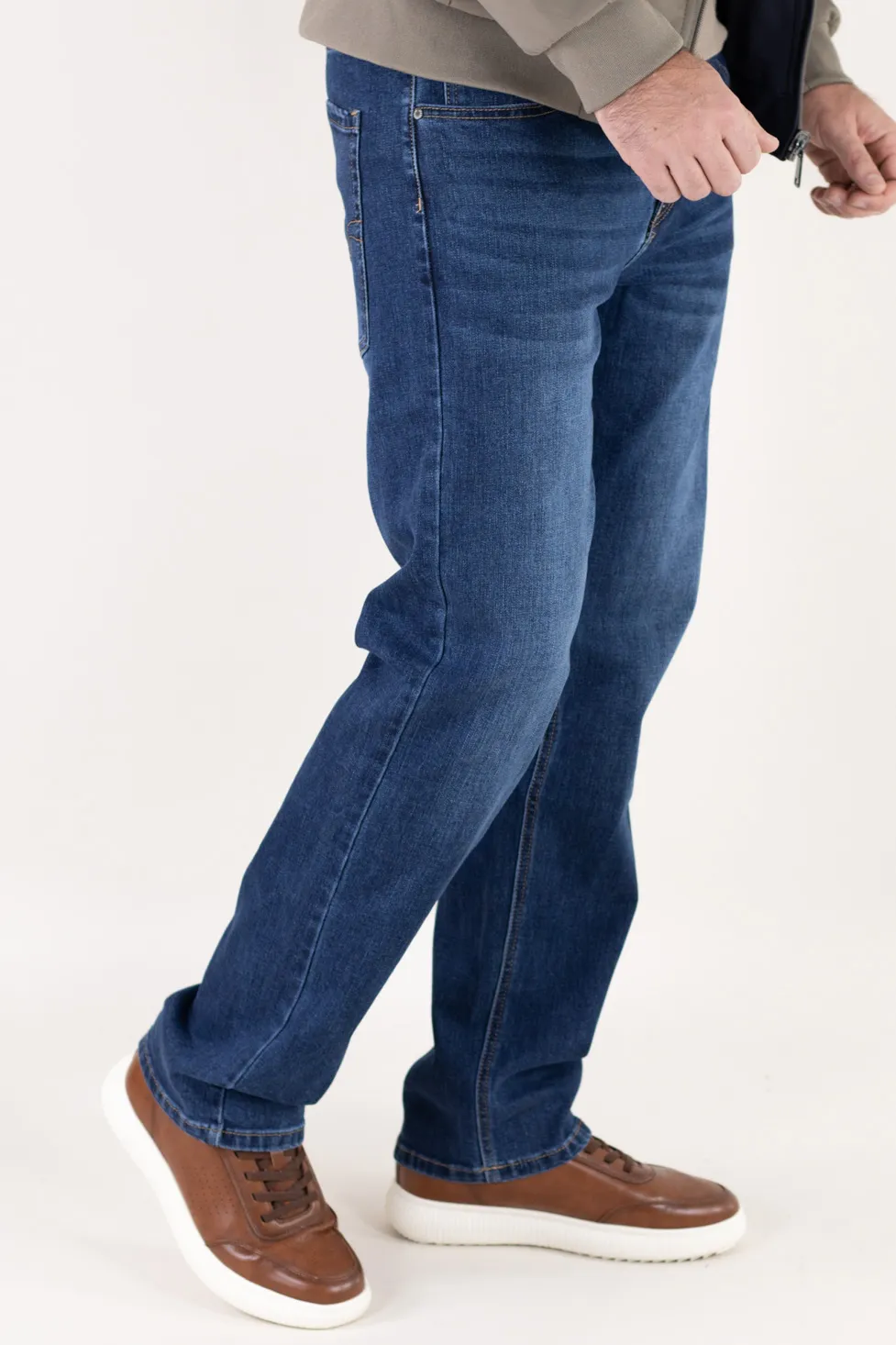 Blugi barbati regular fit [5]