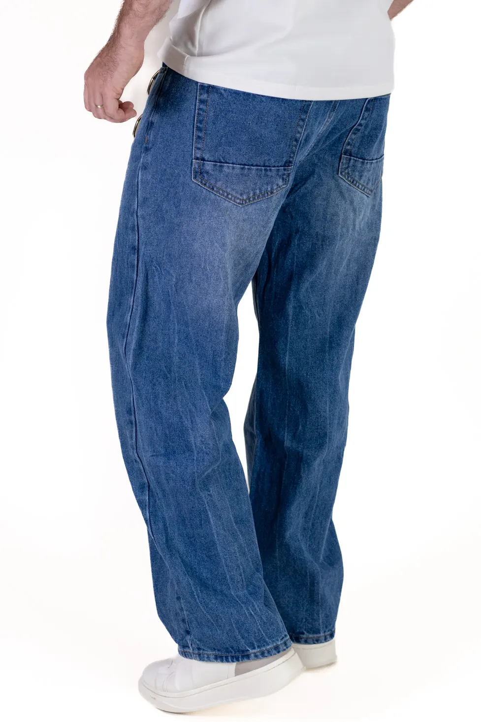 Blugi barbati straight-fit cu cusatura frontala prominentă [5]
