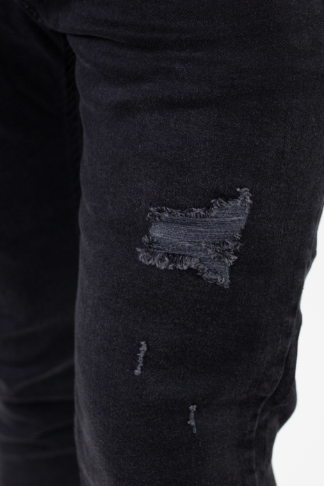 Blugi negri cu rupturi negre relaxed fit marimi mari [9]