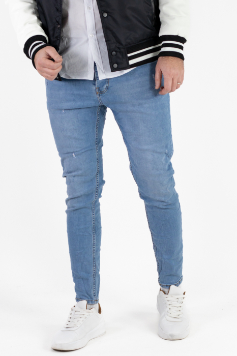 Blugi slim fit albastru deschis cu mici ciupituri [8]