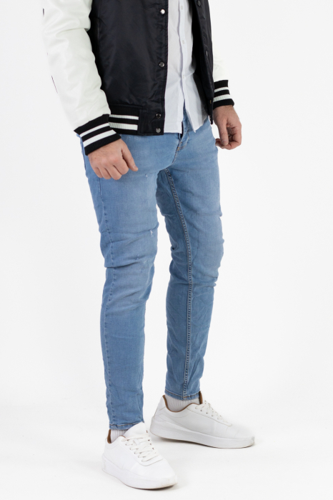 Blugi slim fit albastru deschis cu mici ciupituri [9]