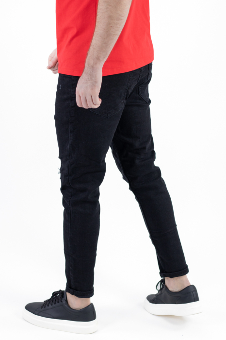 Blugi negri cu rupturi carrot fit [6]