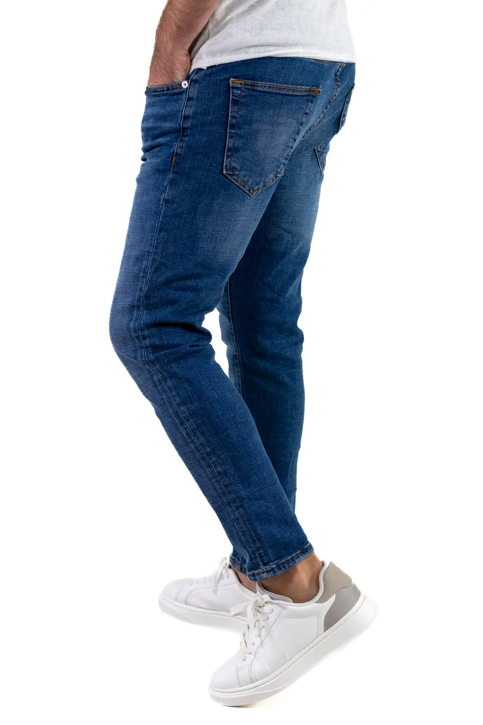 Blugi skinny albaștri – simpli, comozi și mereu în trend [5]