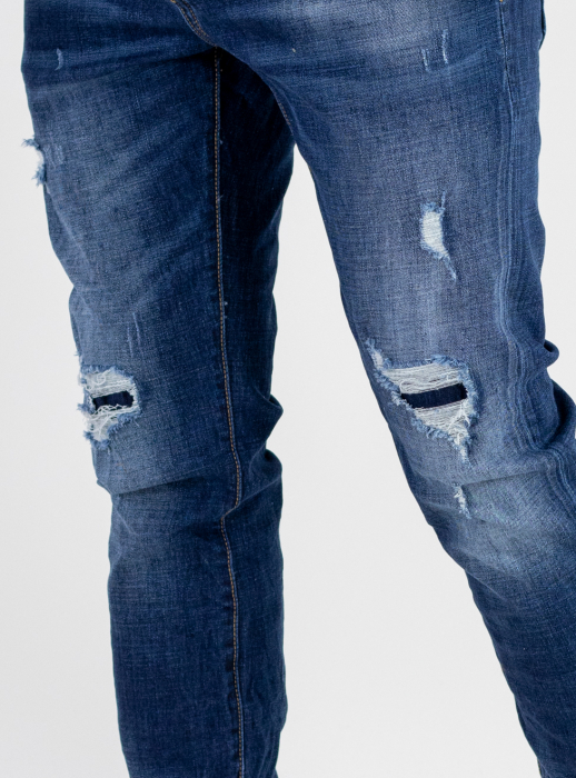Blugi slim fit cu rupturi [3]