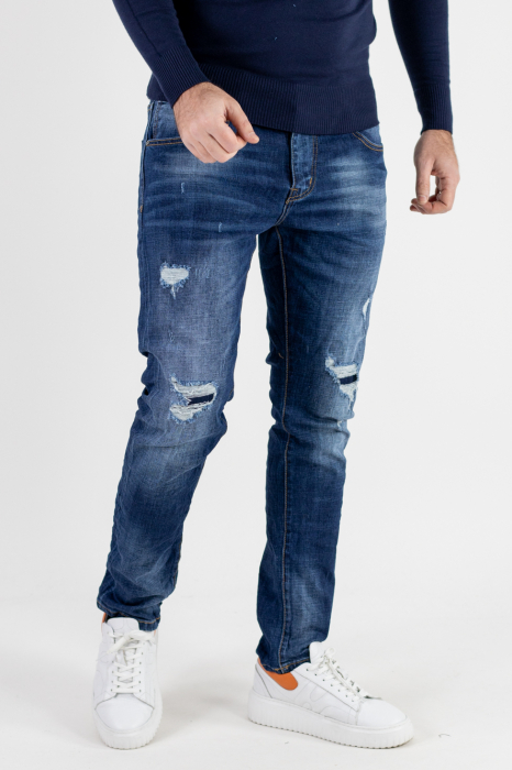 Blugi slim fit cu rupturi [2]