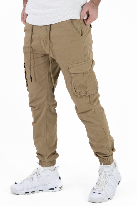 Pantaloni bej cargo cu buzunare slim fit [7]