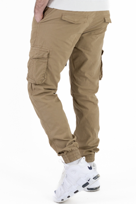 Pantaloni bej cargo cu buzunare slim fit [3]