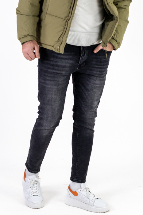 Blugi slim fit negri deschisi cu efect prespalat [7]