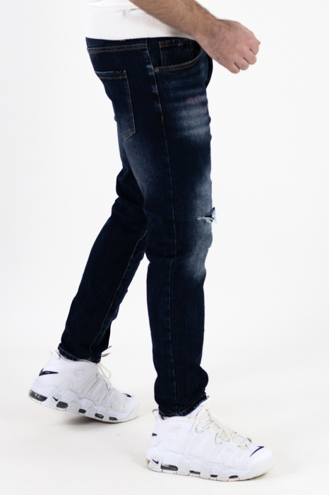 Blugi slim fit indigo cu rupturi negre [2]