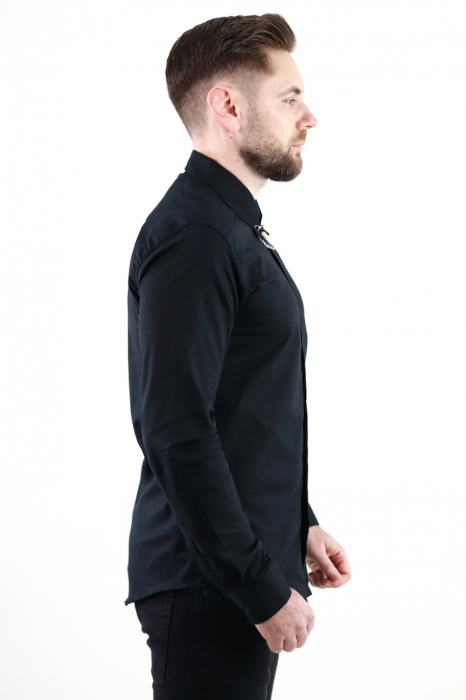 Camasa neagra slim fit cu accesoriu la guler [5]
