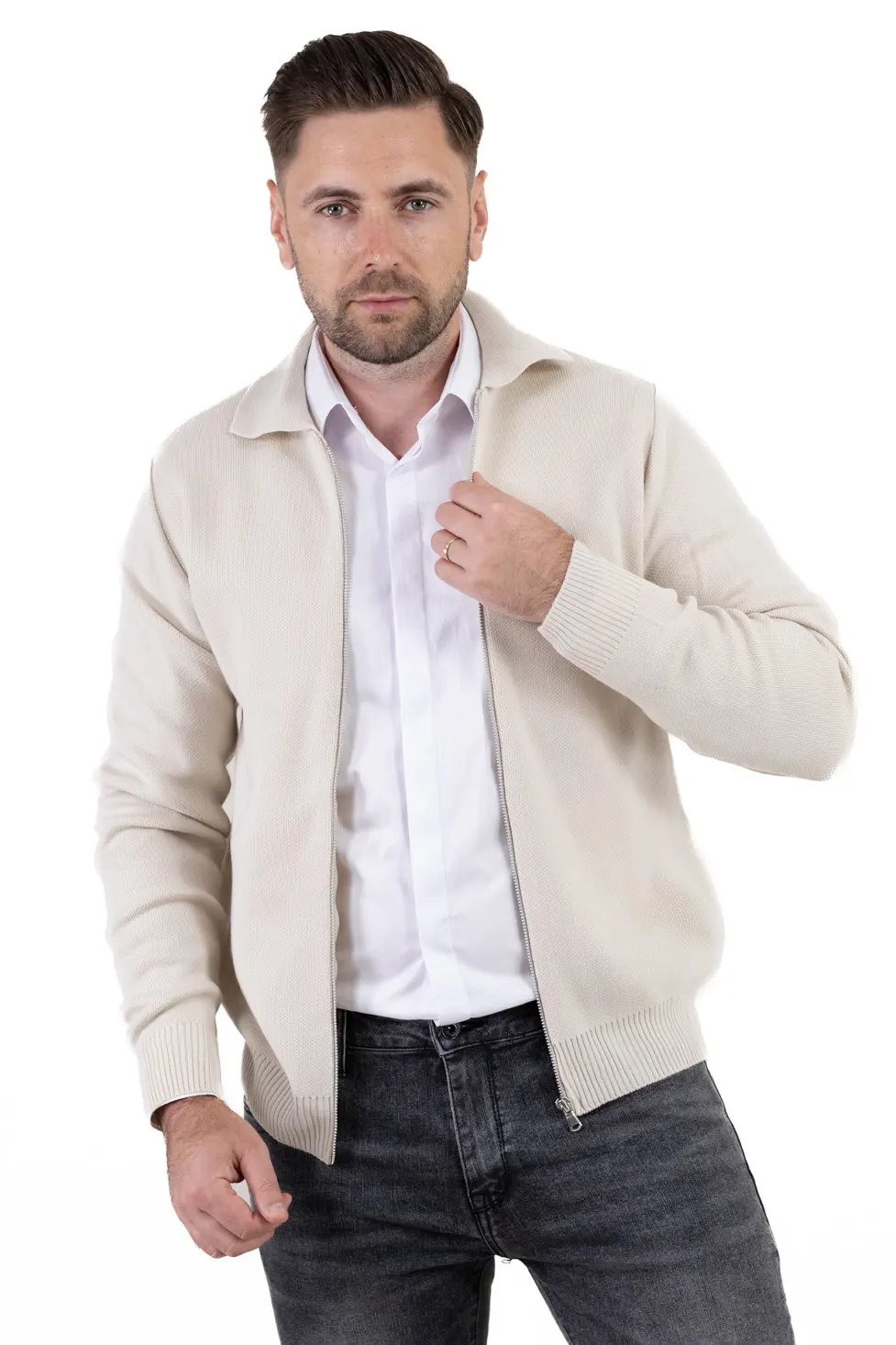 Cardigan crem din tricot cu fermoar si guler normal [4]