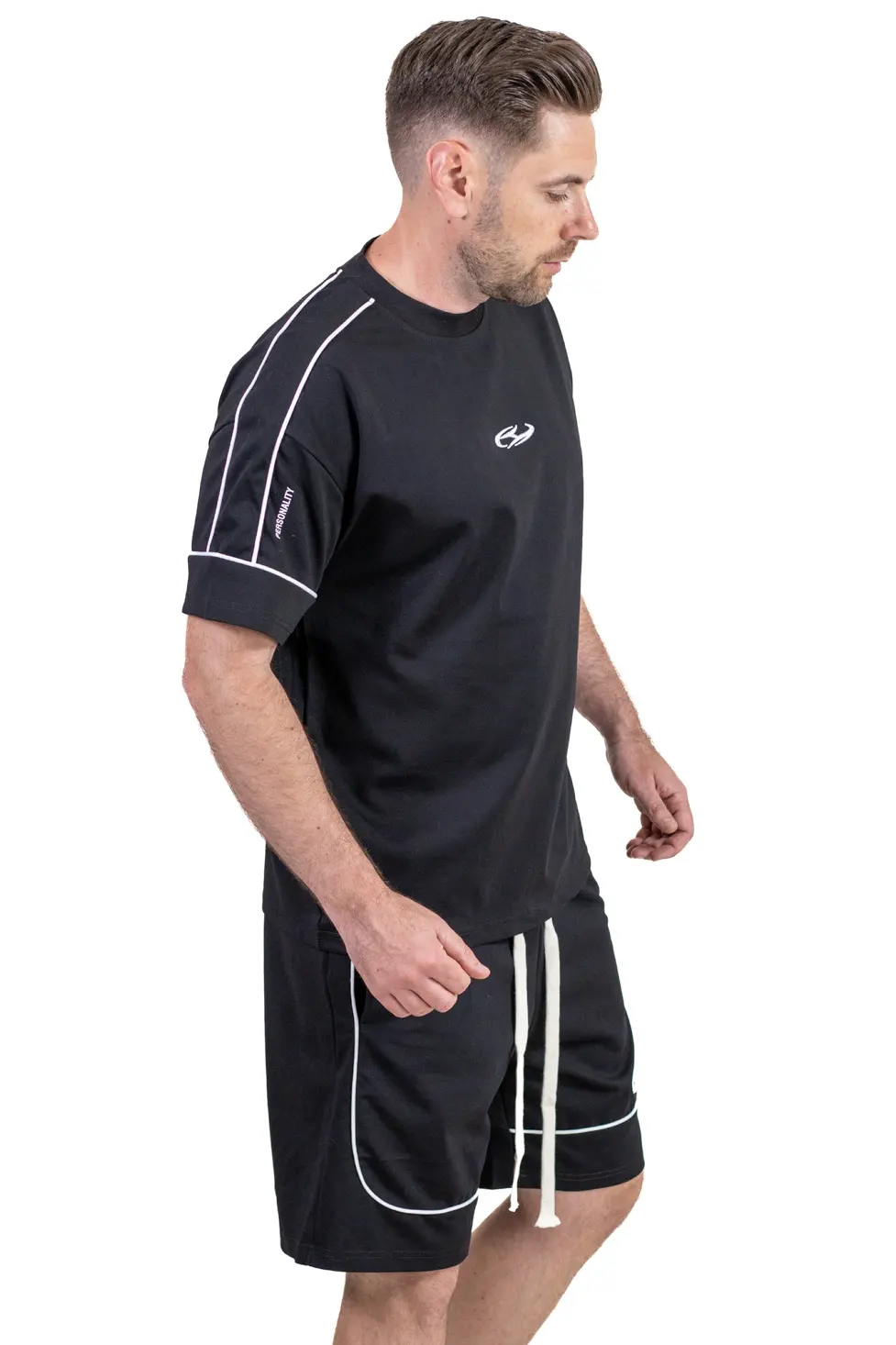 Compleu negru premium urban pentru barbati – Tricou oversize și pantaloni scurti [5]