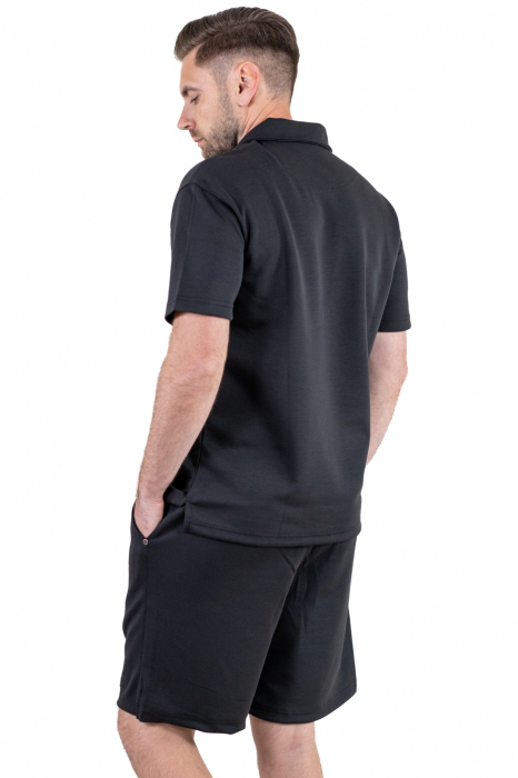 Compleu negru - tricou cu maneca scruta si pantaloni scurti [7]