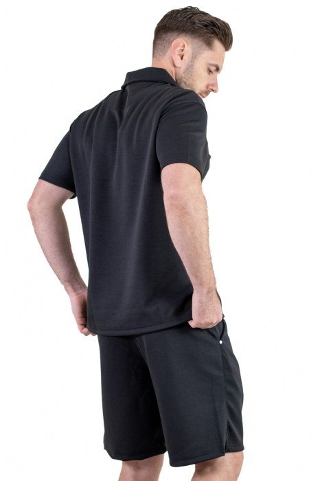 Compleu negru - tricou cu maneca scruta si pantaloni scurti [2]