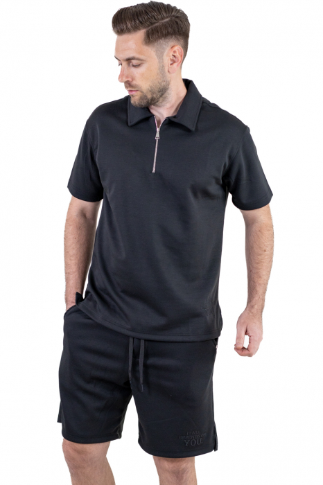 Compleu negru - tricou cu maneca scruta si pantaloni scurti [6]