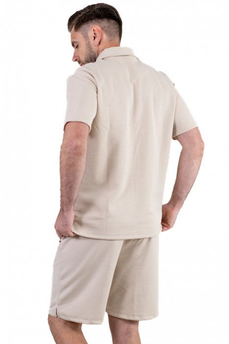 Compleu crem - tricou cu maneca scruta si pantaloni scurti [5]