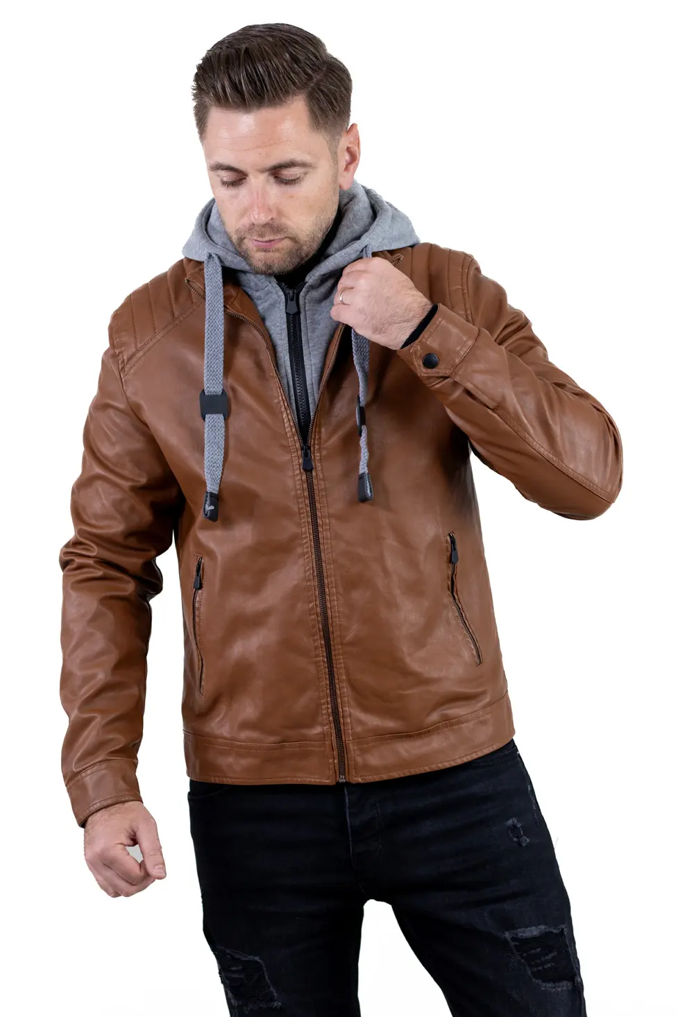 Geacă piele ecologică bărbați cu glugă detașabilă – maro | Maxwear [9]