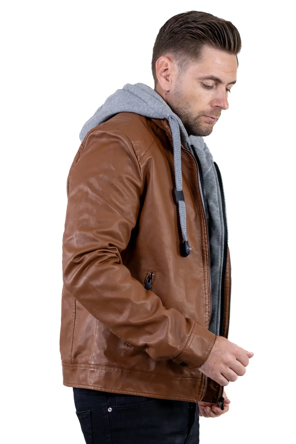 Geacă piele ecologică bărbați cu glugă detașabilă – maro | Maxwear [3]