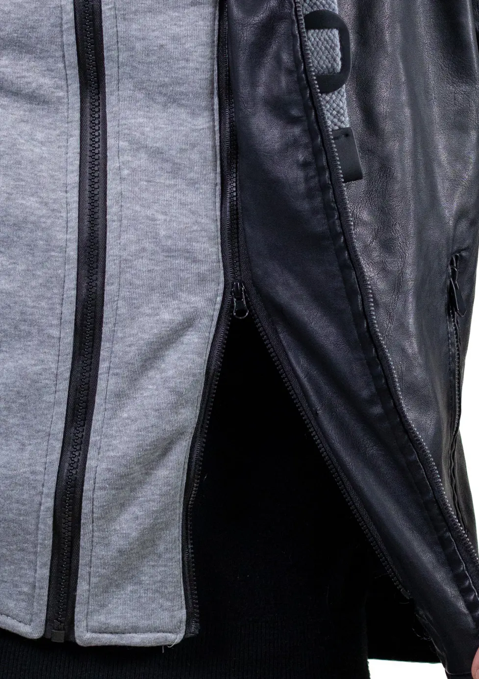 Geacă piele ecologică bărbați cu glugă detașabilă – neagră | Maxwear [5]