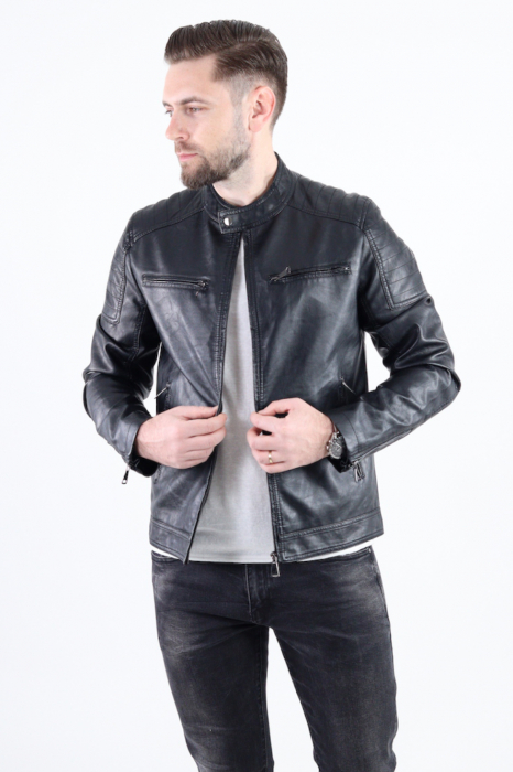 Geaca neagra piele eco barbati cu buzunare [2]