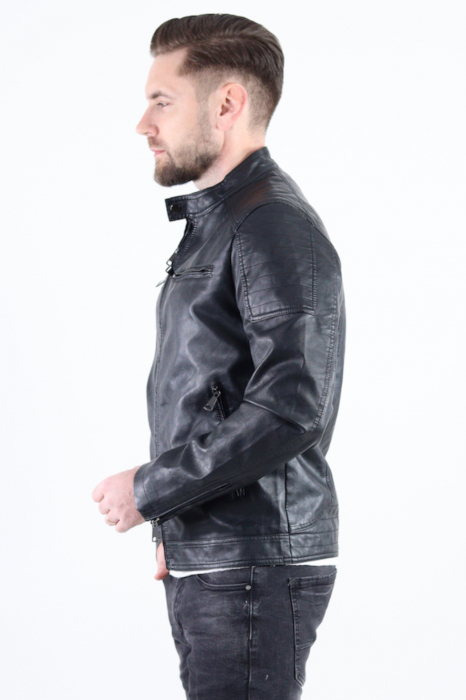 Geaca neagra piele eco barbati cu buzunare [6]