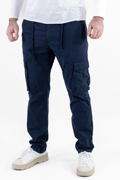 Pantaloni bleumarin cargo cu buzunare regular fit [9]