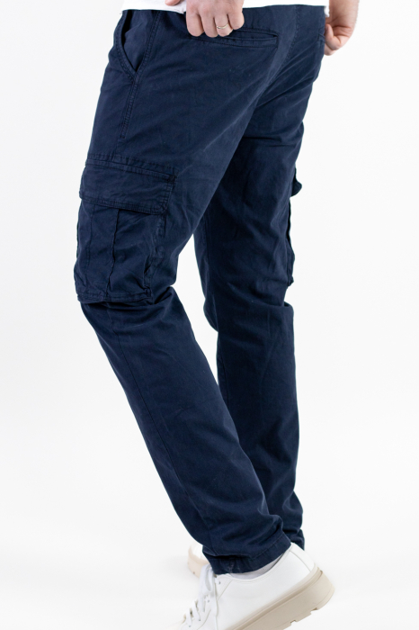 Pantaloni bleumarin cargo cu buzunare regular fit [6]