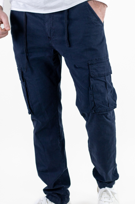 Pantaloni bleumarin cargo cu buzunare regular fit [8]