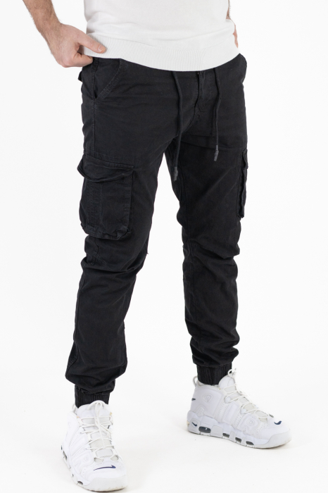 Pantaloni negri cargo cu buzunare slim fit [2]