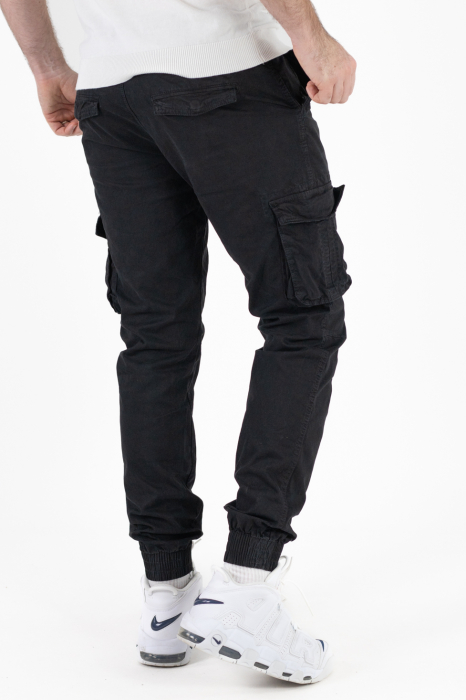 Pantaloni negri cargo cu buzunare slim fit [3]