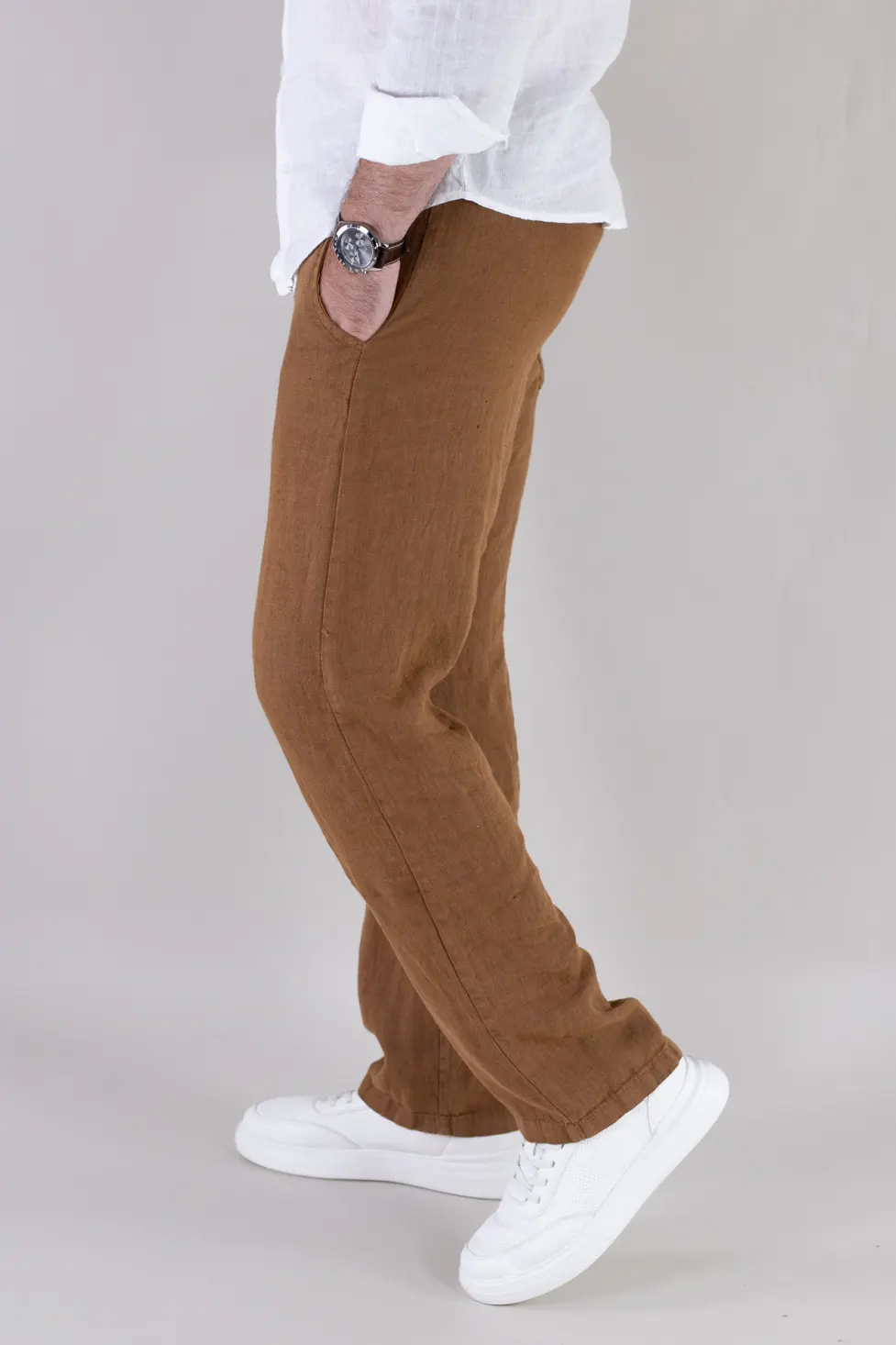 Pantaloni maro din in 100% regular fit – Made in Italy [2]