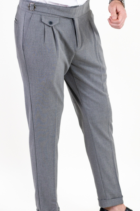 Pantaloni gri eleganti cu pense [7]