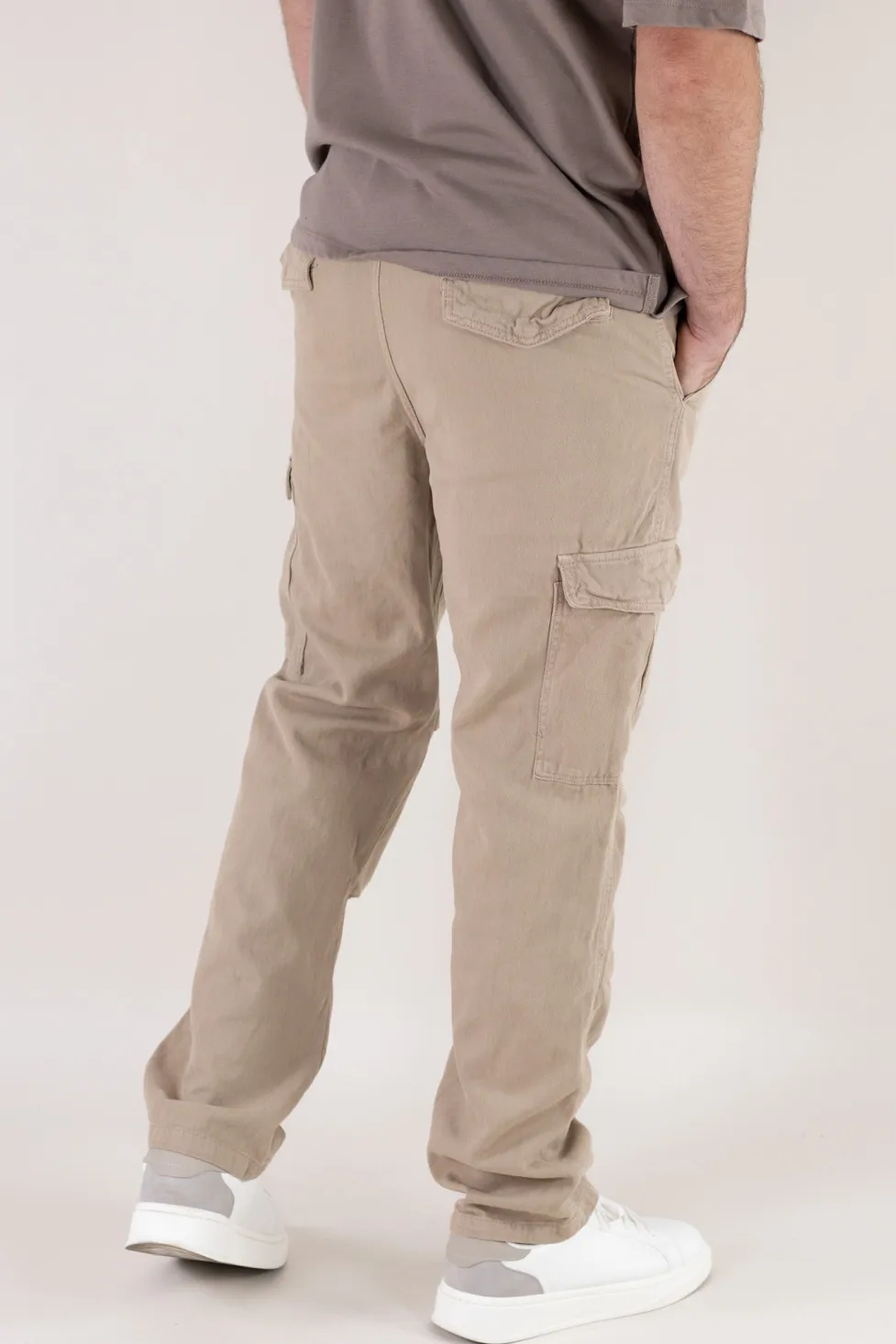 Pantaloni bej regular fit din denim [7]
