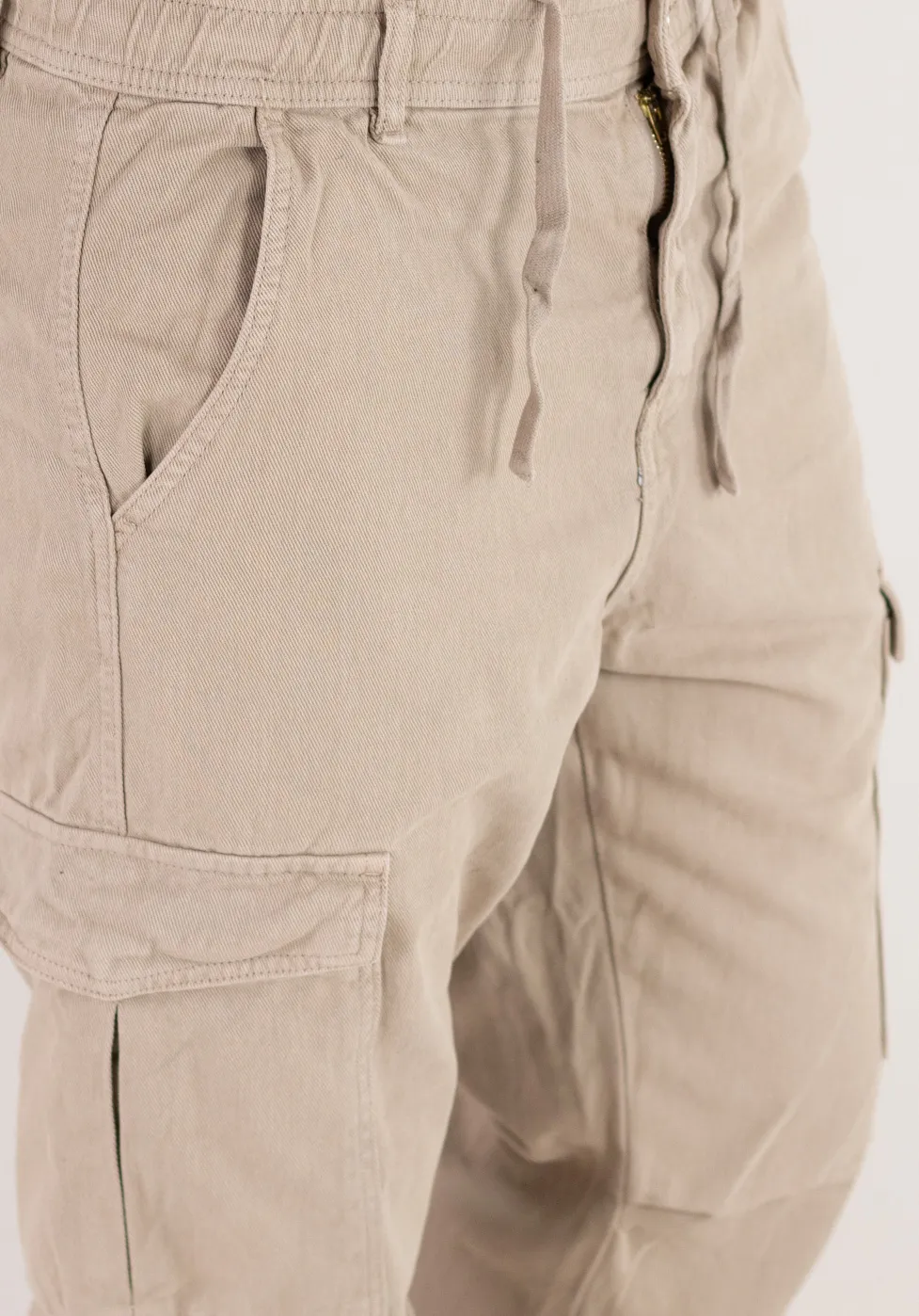 Pantaloni bej regular fit din denim [2]