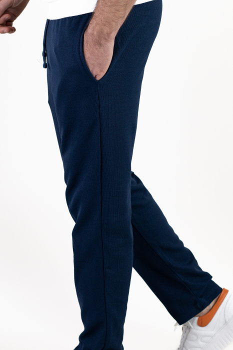 Pantaloni bleumarin casual din tricot [6]