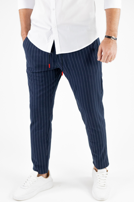 Pantaloni bleumarin casual cu dungi albe [8]
