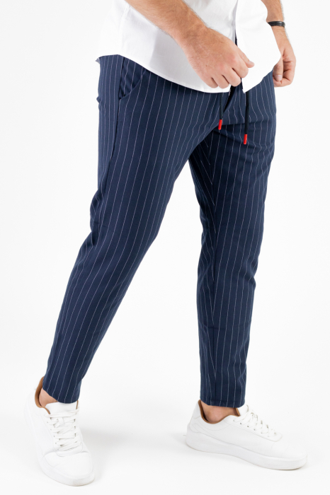 Pantaloni bleumarin casual cu dungi albe [2]