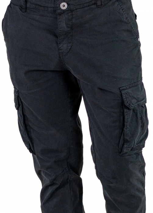 Pantaloni negri cu buzunare slim fit si fermoar la glezna [8]