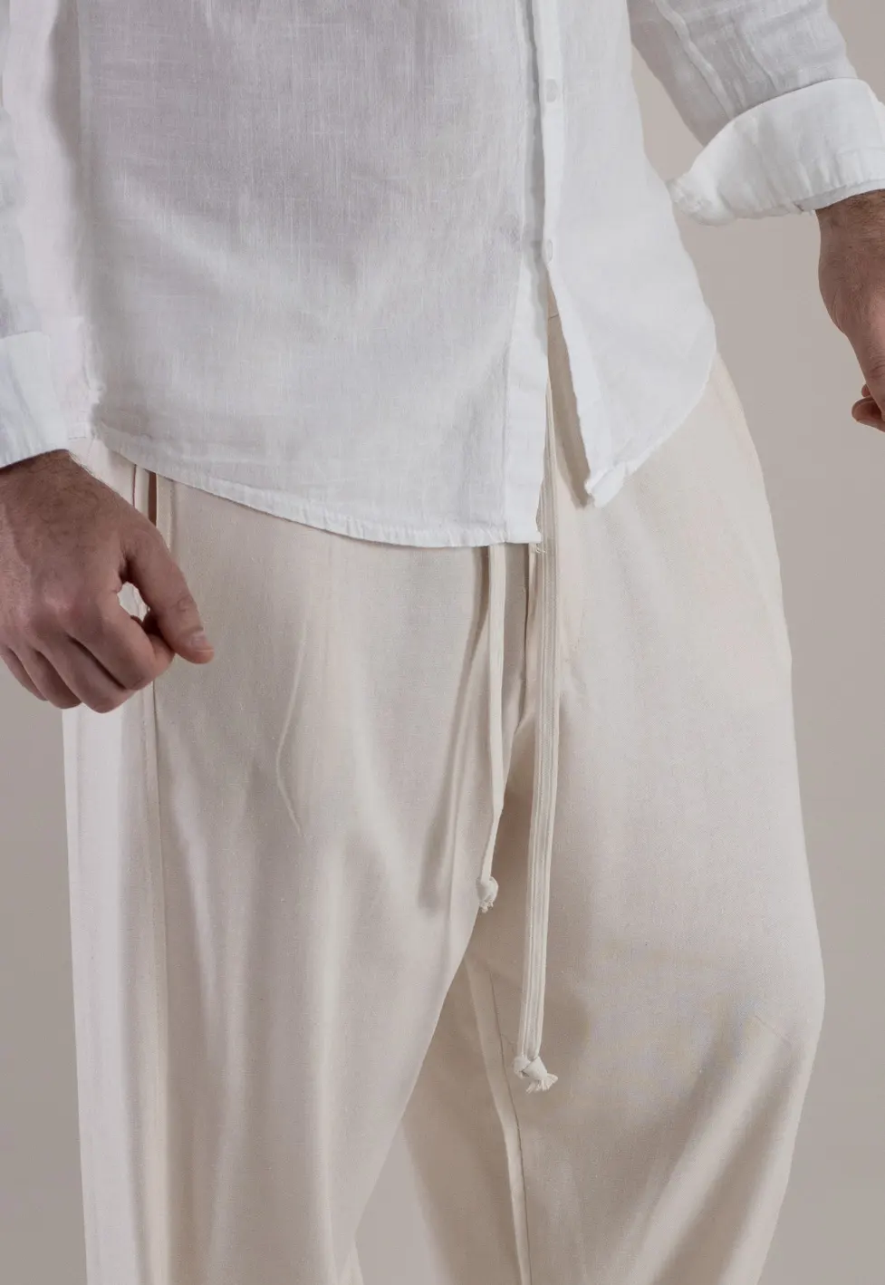 Pantaloni crem lejeri de vara din in și vâscoză pentru bărbați [4]