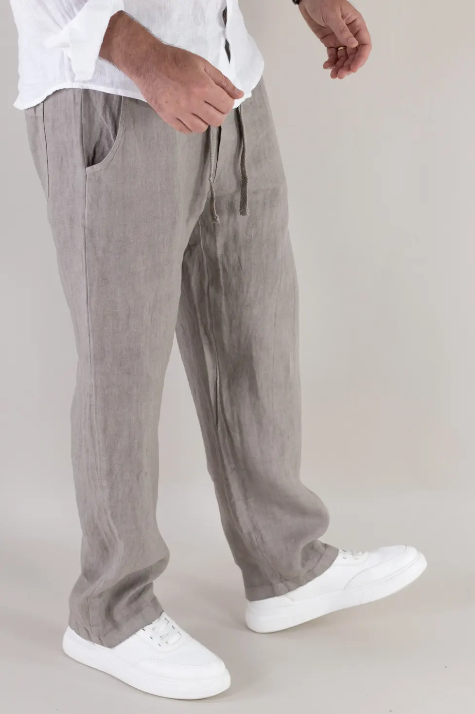 Pantaloni gri din in 100% regular fit – Made in Italy [3]