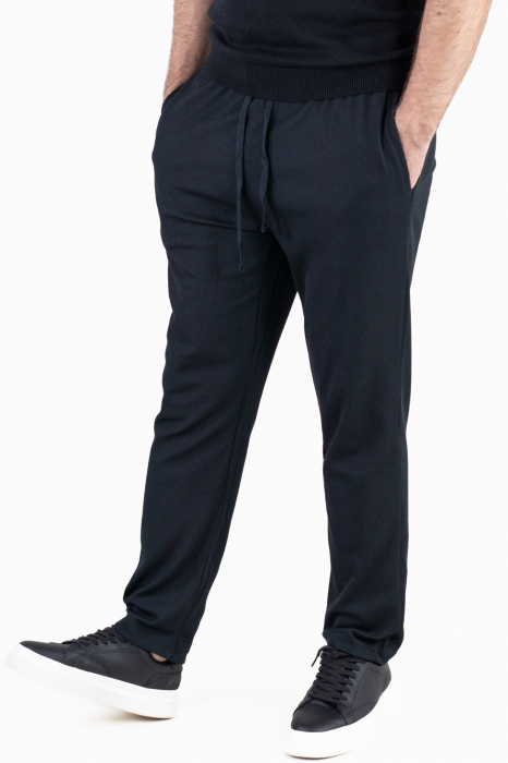 Pantaloni negri casual din tricot [4]