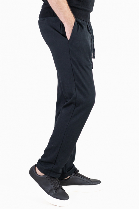 Pantaloni negri casual din tricot [6]