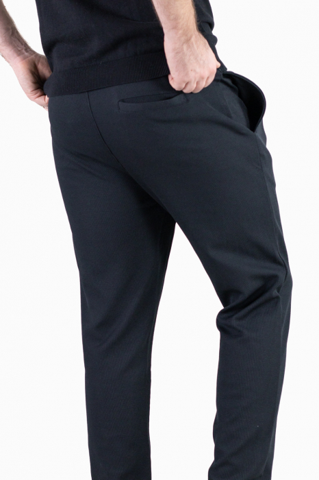 Pantaloni negri casual din tricot [5]