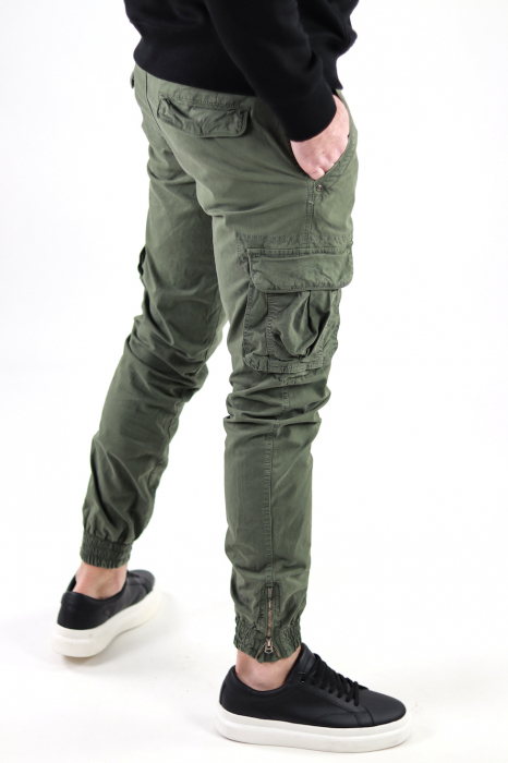 Pantaloni verzi cu buzunare cargo [4]