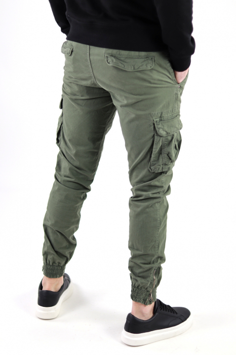Pantaloni verzi cu buzunare cargo [5]