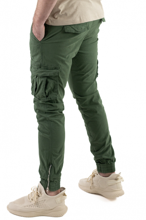 Pantaloni verzi cu buzunare cargo si fermoar la glezna [9]